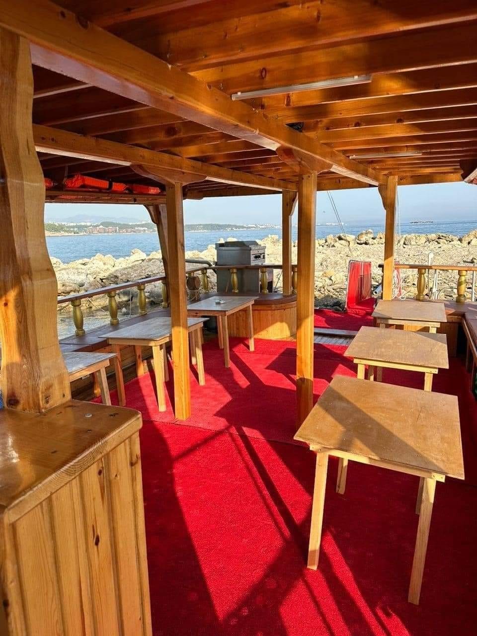 Turtle Island VIP Boat Tour