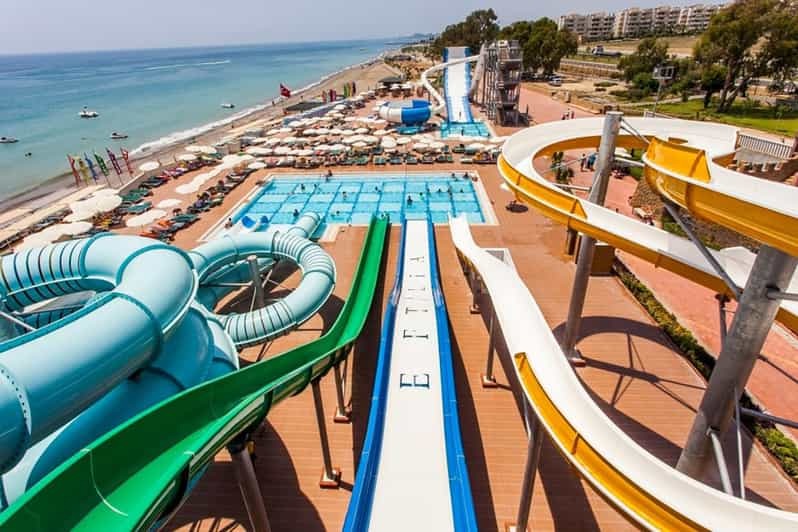 AQUAPARK DELUXE ADVENTURE